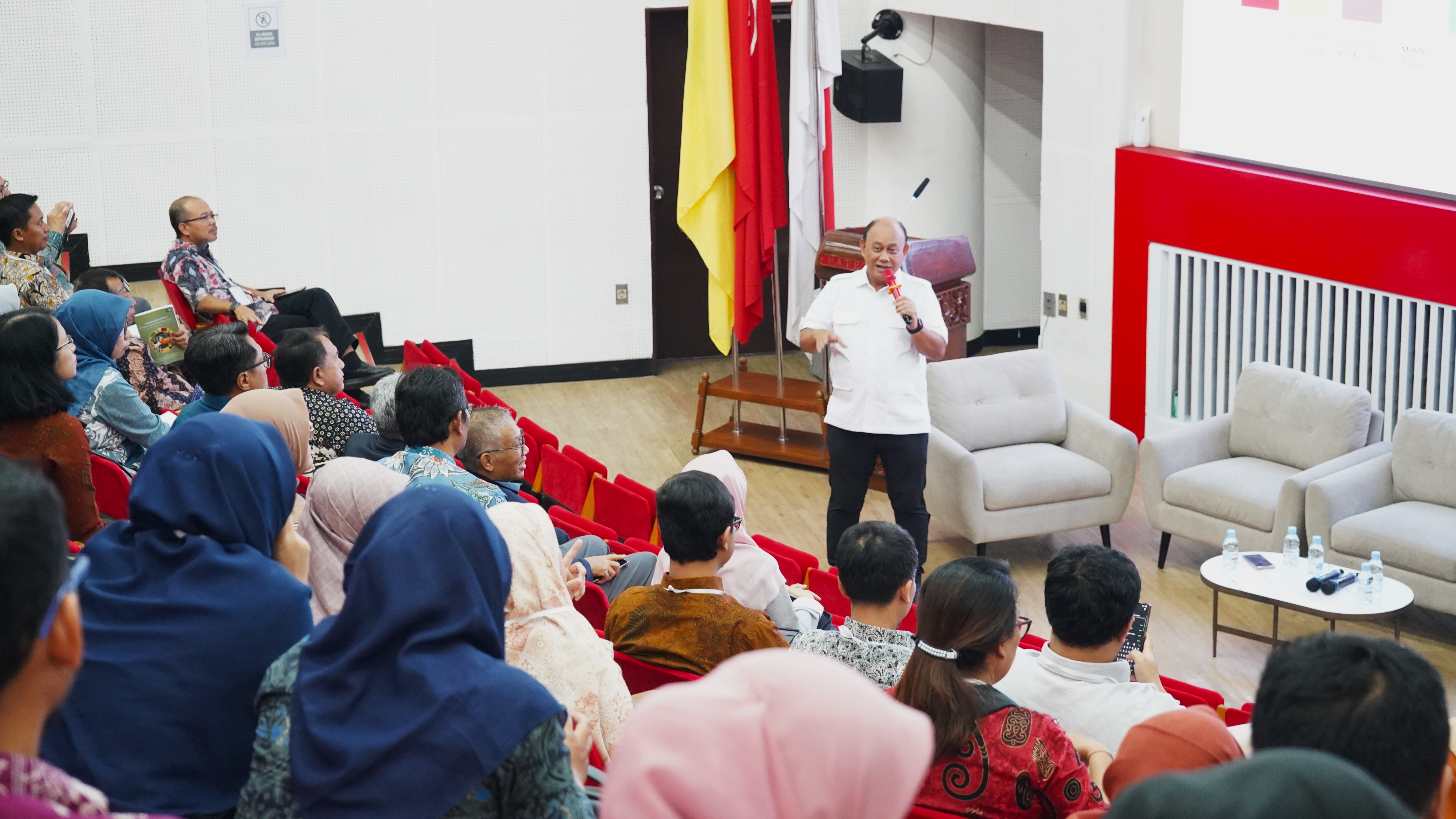Kabadan BGN Asahan Hadiri Seminar Nasional dan Pertemuan Forum Komunikasi Perguran Tinggi Teknologi Pertanian Indonesia Kebijakan Nasional dan Tantangan 